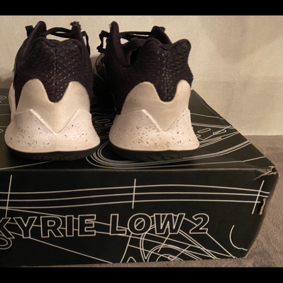 🦿🦿NIKE KYRIE LOW 2 Men’s Size 8🦿🦿 - Picture 6 of 14